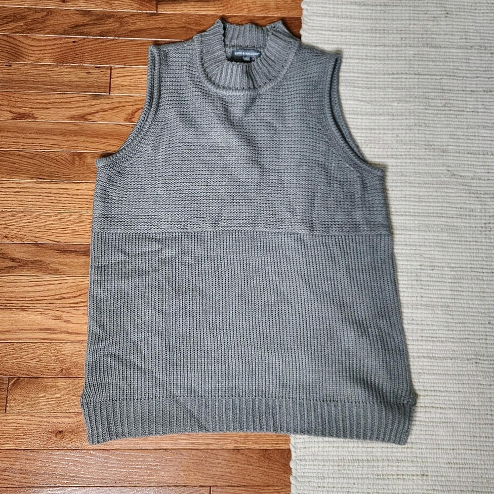 Kate & Mallory Sleeveless Sweater Vest XL Gray Mock Neck Neutral Minimalist